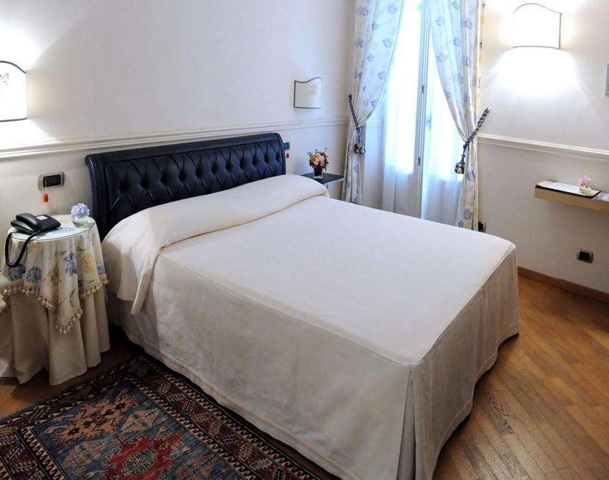 Ristorante Albergo Ca' Vittoria Tigliole Exteriör bild