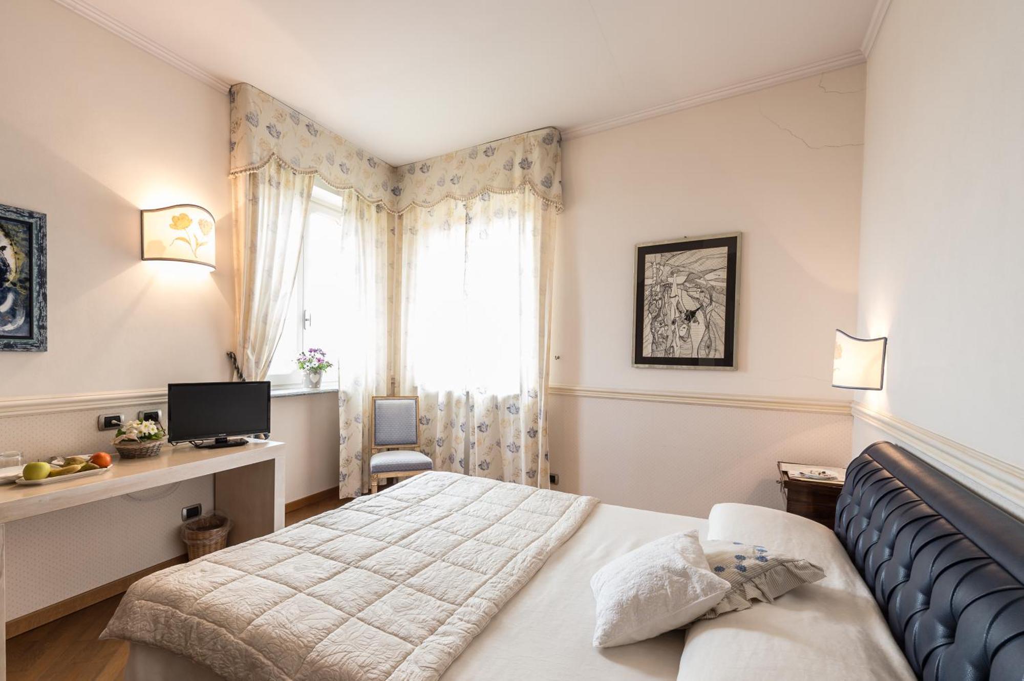 Ristorante Albergo Ca' Vittoria Tigliole Exteriör bild