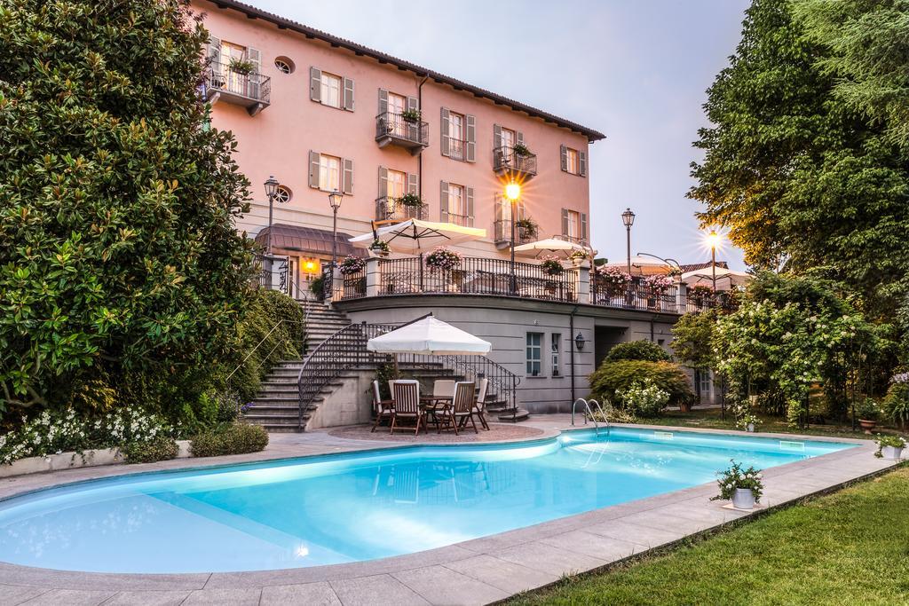 Ristorante Albergo Ca' Vittoria Tigliole Exteriör bild
