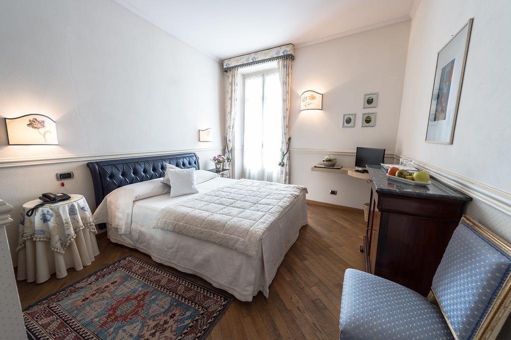 Ristorante Albergo Ca' Vittoria Tigliole Exteriör bild